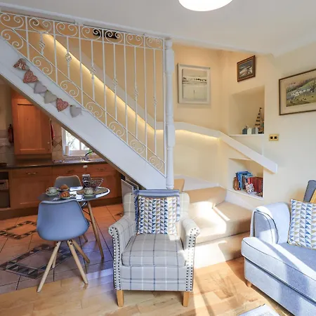 Holiday home Two Tweenways *