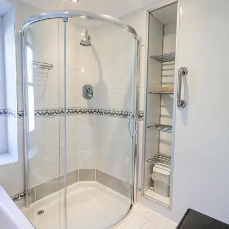 Two Tweenways 펜션 앰블사이드