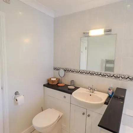 Two Tweenways 펜션 *