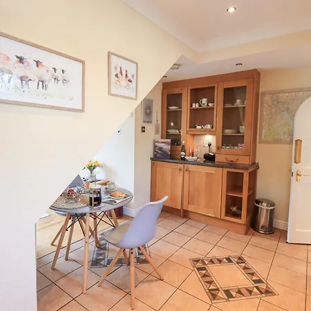 Two Tweenways 펜션 *